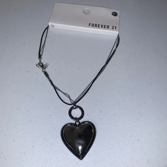 Silver Heart Necklace - Picture 1 of 2